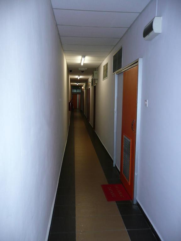 Pekan Budget Hotel Екстериор снимка